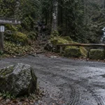 Parking cascade du Heidenbad : panneau et départ du sentier