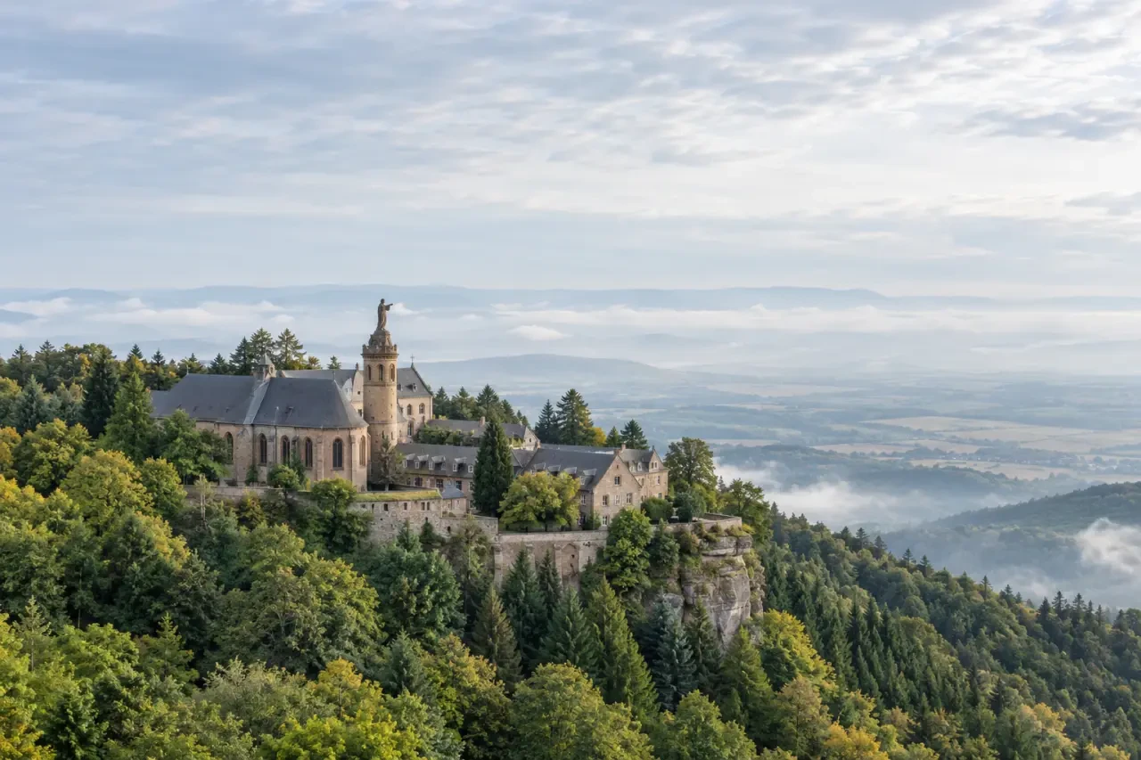Retraite spirituelle au Mont Sainte-Odile, vue du sanctuaire et du panorama alsacien